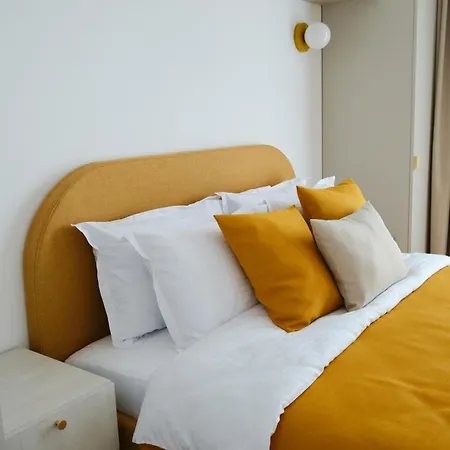 Blonde I One Bedroom I One Cotroceni Park *