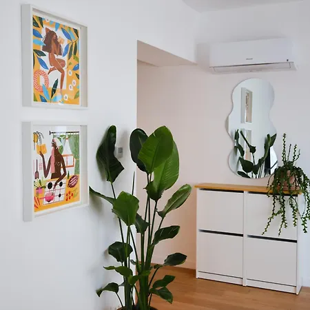 Blonde I One Bedroom I One Cotroceni Park * Bucarest