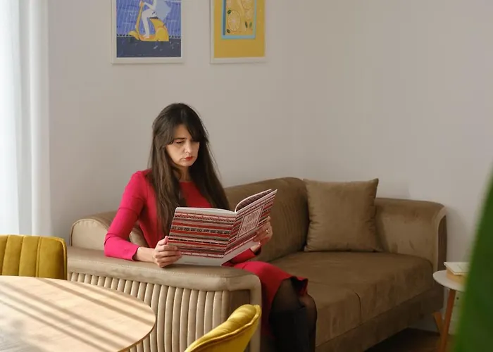 Blonde I One Bedroom I One Cotroceni Park *