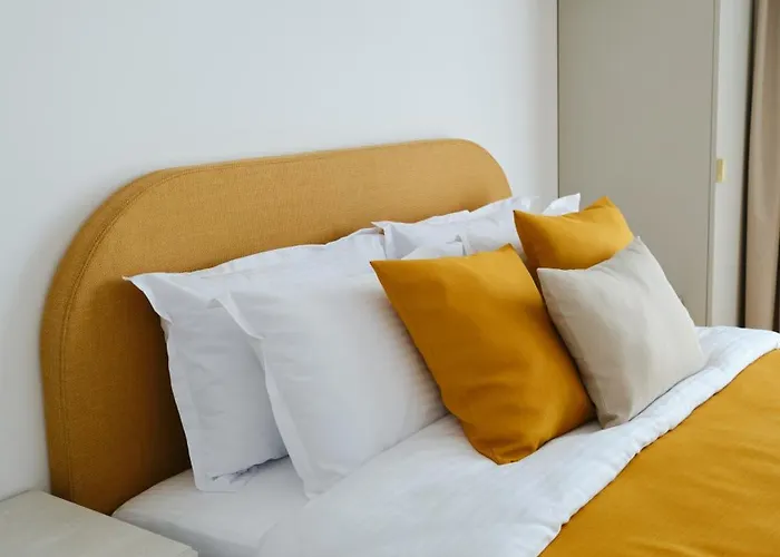 Blonde I One Bedroom I One Cotroceni Park *