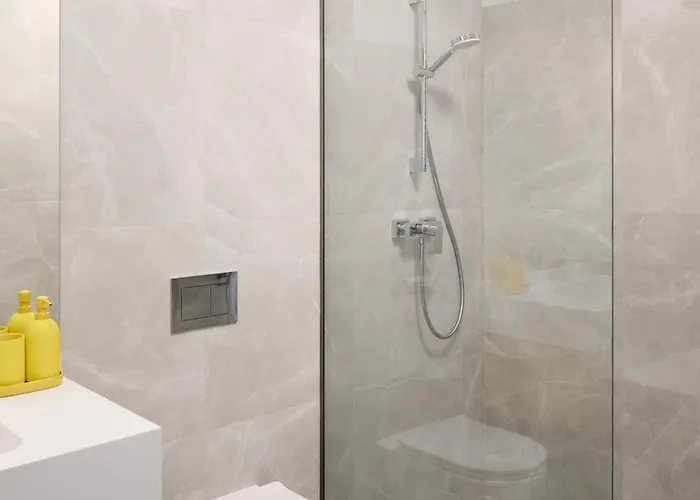Blonde I One Bedroom I One Cotroceni Park Apartment